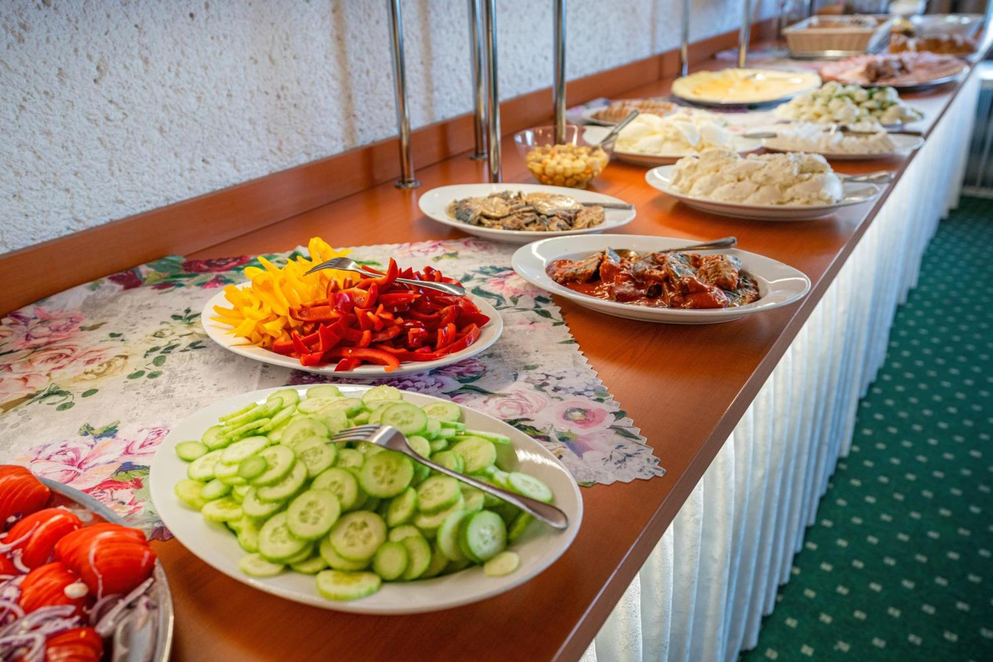 Zespol Tatry - Hotel Tatry I Budynek Turystyczny Мужасихле Экстерьер фото
