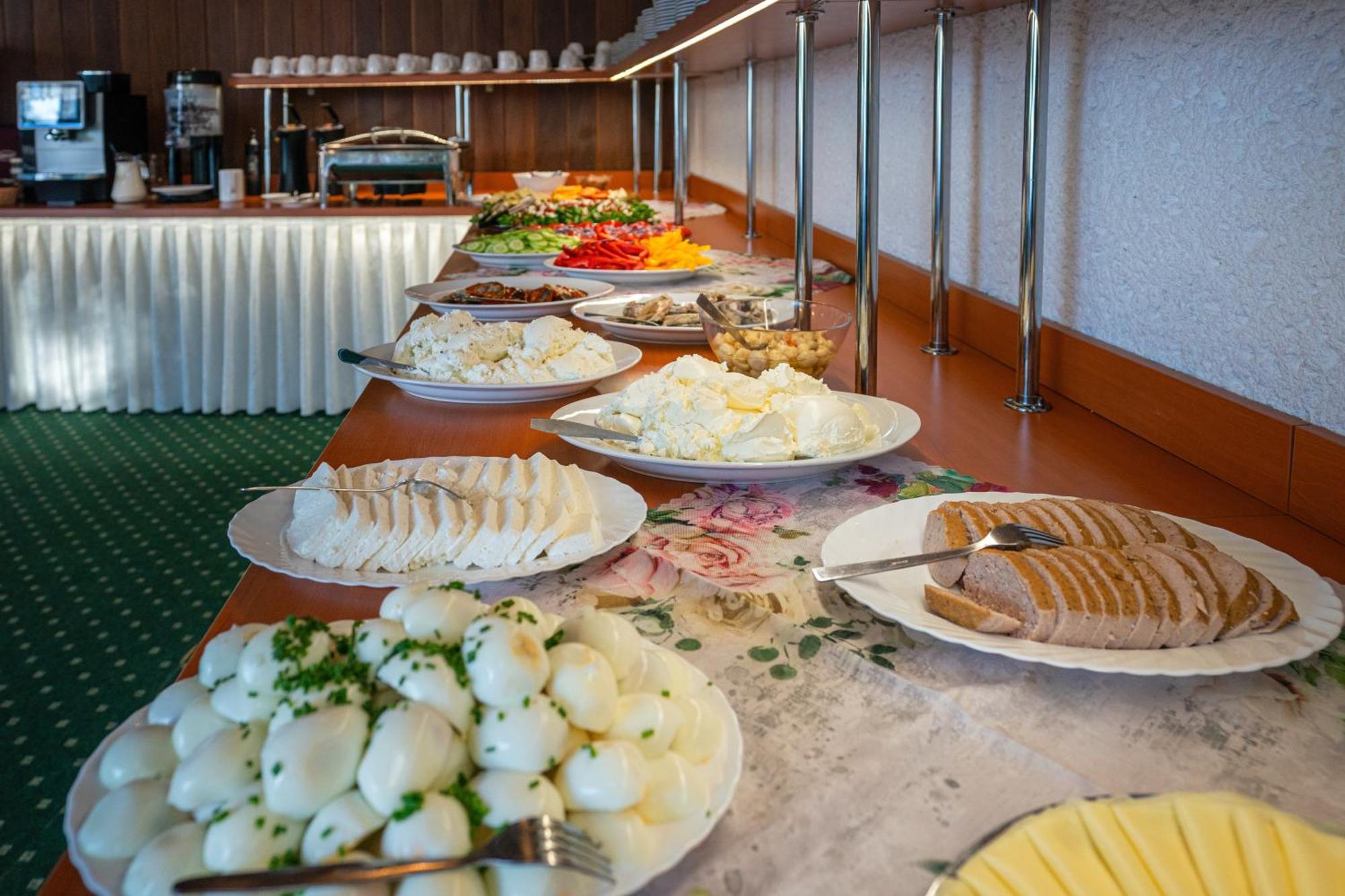 Zespol Tatry - Hotel Tatry I Budynek Turystyczny Мужасихле Экстерьер фото